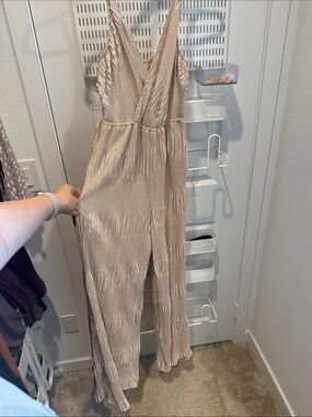 Plissé V-Neck Jumpsuit in Champagne Beige